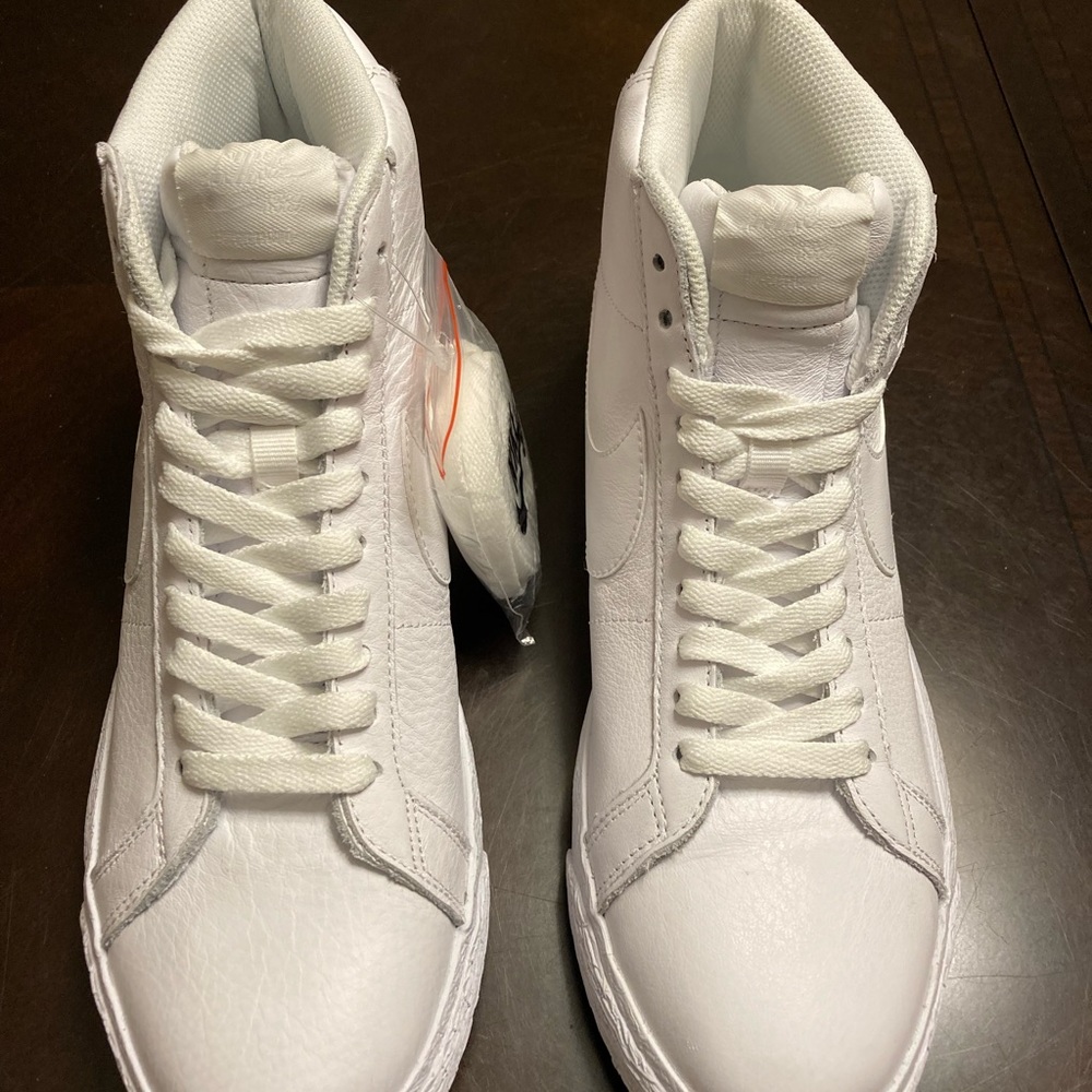 New Nike Blazer Zoom Mid SB Triple White Sneaker 7 - Picture 5 of 11